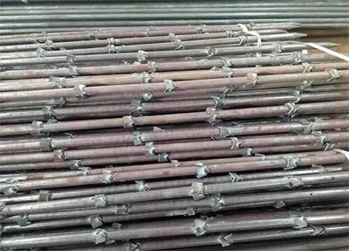 寿宁隧道钢花管